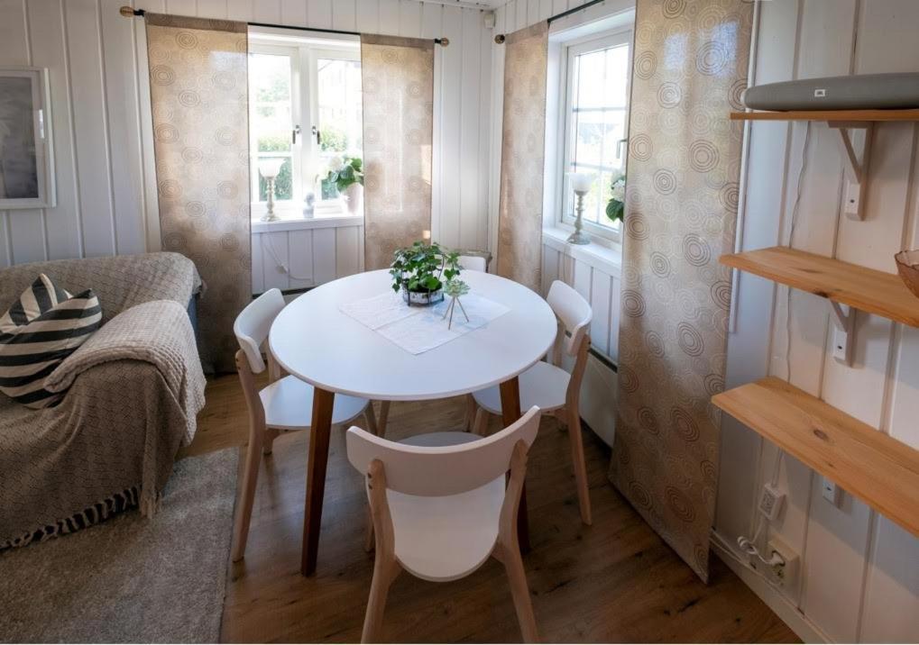 Lilla Groena Huset Pa Garden Härnösand Eksteriør billede