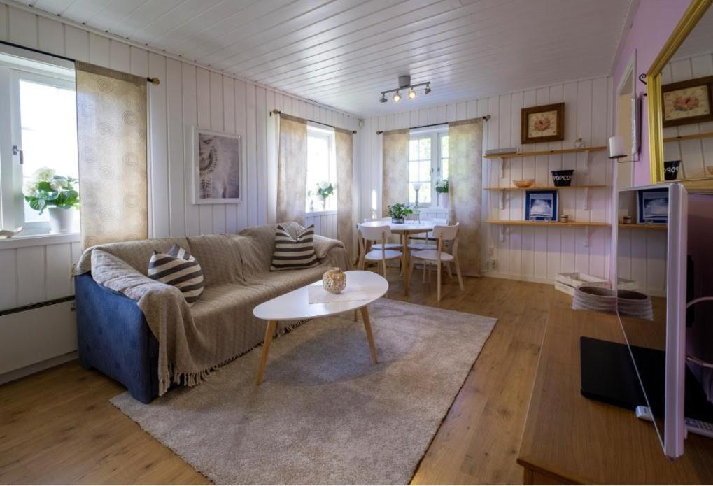 Lilla Groena Huset Pa Garden Härnösand Eksteriør billede