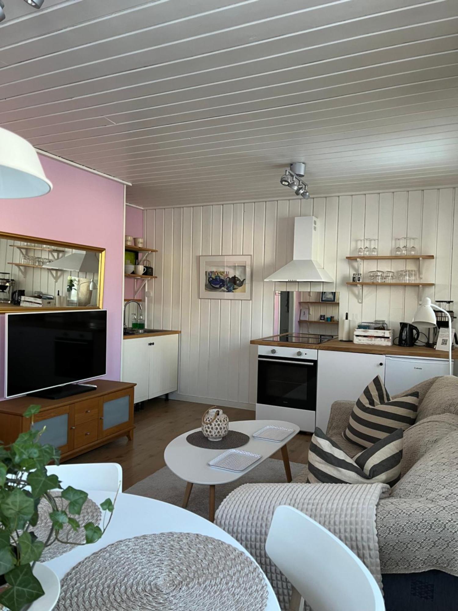 Lilla Groena Huset Pa Garden Härnösand Eksteriør billede